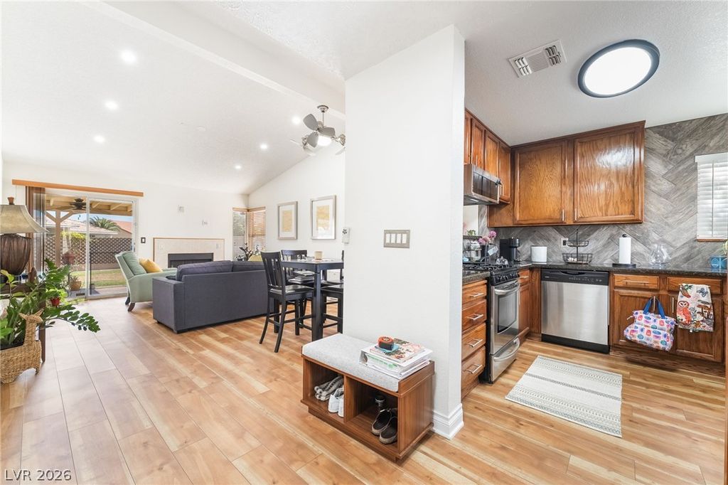 8466 Palmada Drive, Las Vegas, NV 89123 — photo 4