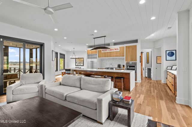 120 Covington Way, Madison, MS 39110