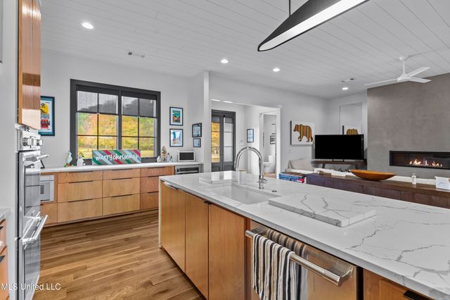 120 Covington Way, Madison, MS 39110