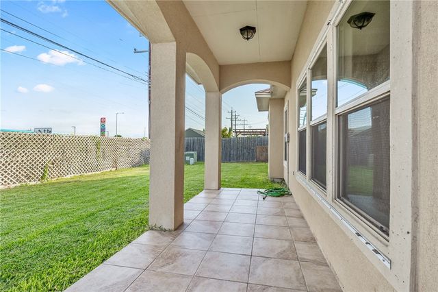 3813 Elvis Dr, Corpus Christi, TX 78414