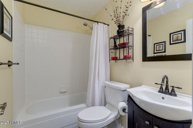 1830 E Citation Lane, Tempe, AZ 85284