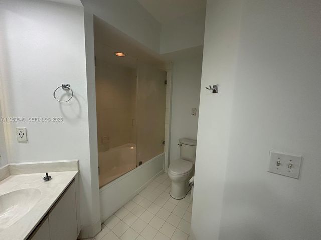 3245 NE 184 St 13304, Aventura, FL 33160