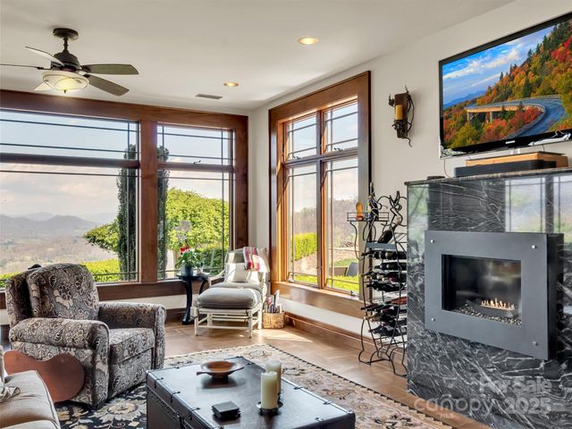 93 Lombard Street, Waynesville, NC 28786