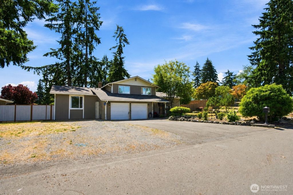 1520 156th Street Ct E, Tacoma, WA 98445