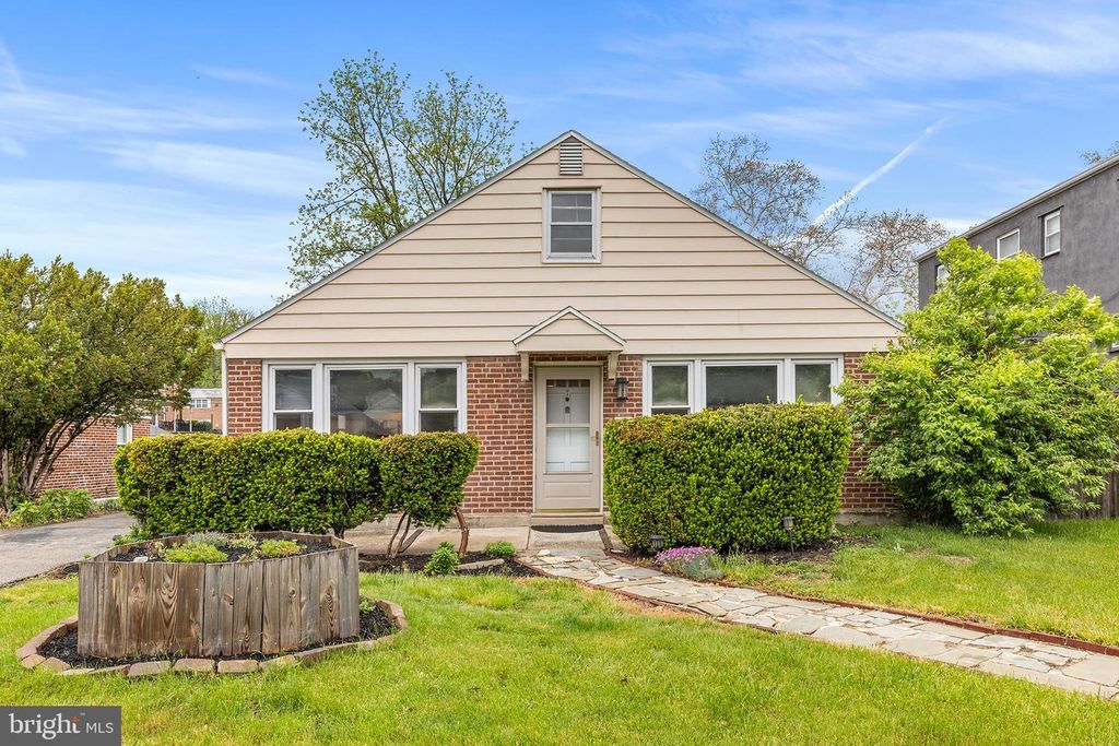 7 BROOKSIDE RD, Glenside, PA 19038