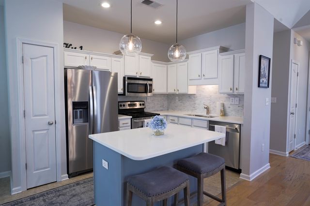 4885 SHAWS RIDGE CV, Arlington, TN 38002