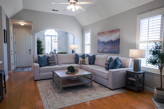 4885 SHAWS RIDGE CV, Arlington, TN 38002