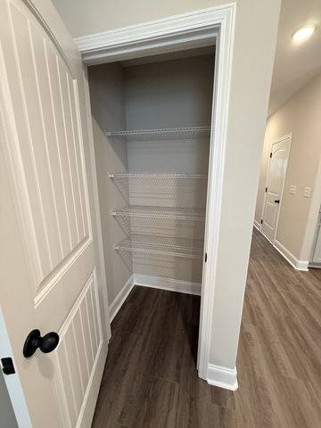 216 W Fallow Ct, Clarksville, TN 37040