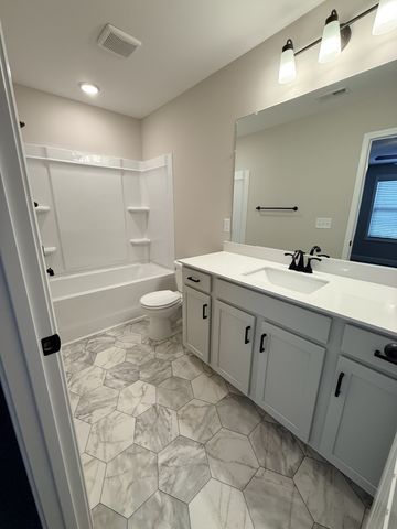 216 W Fallow Ct, Clarksville, TN 37040