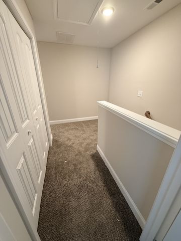 216 W Fallow Ct, Clarksville, TN 37040