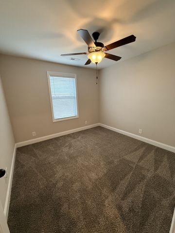 216 W Fallow Ct, Clarksville, TN 37040