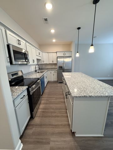 216 W Fallow Ct, Clarksville, TN 37040