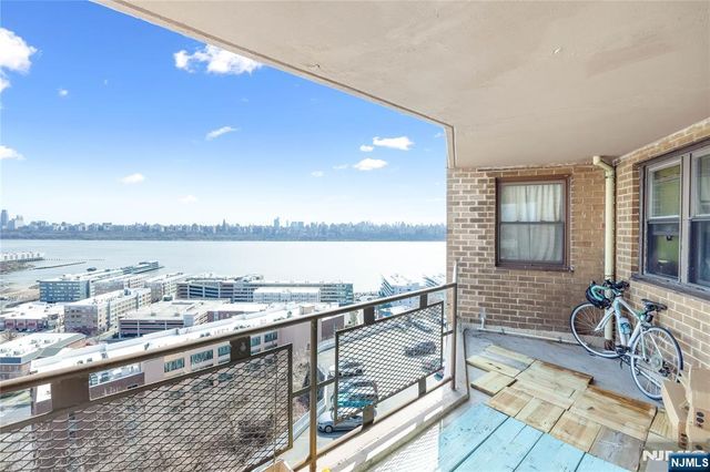 8800 Boulevard East 7F, North Bergen, NJ 07047