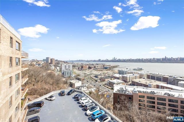 8800 Boulevard East 7F, North Bergen, NJ 07047