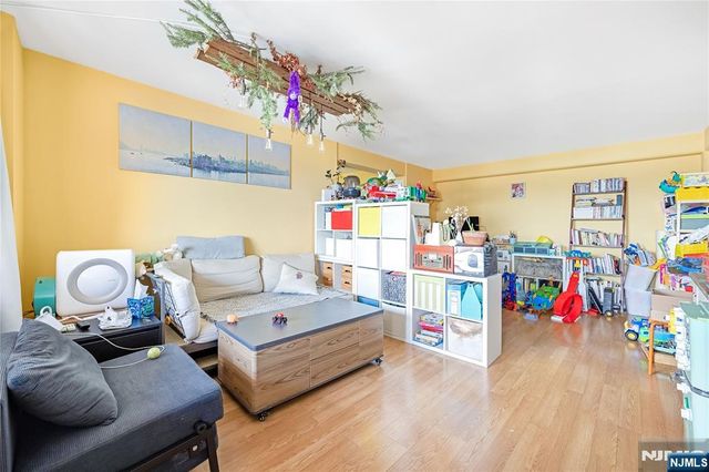 8800 Boulevard East 7F, North Bergen, NJ 07047