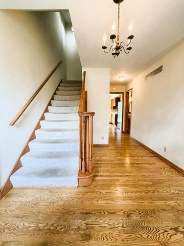 1100 Duchess COURT, Bayside, WI 53217
