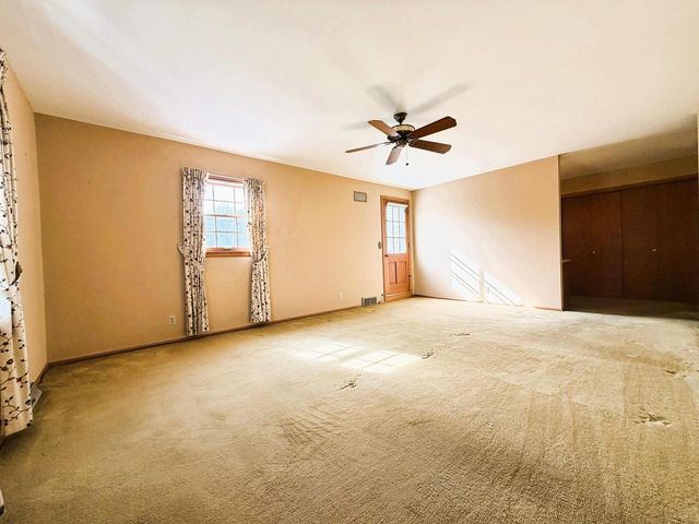 1100 Duchess COURT, Bayside, WI 53217