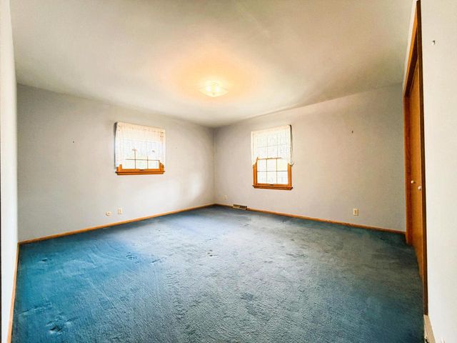 1100 Duchess COURT, Bayside, WI 53217