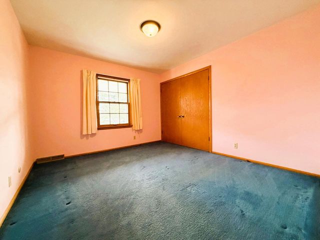 1100 Duchess COURT, Bayside, WI 53217
