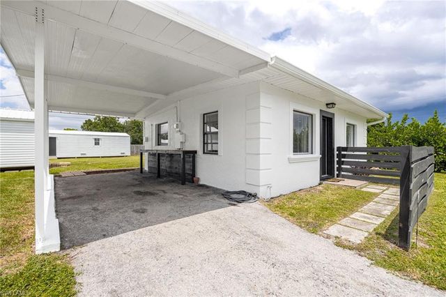 1201 Orange AVE, North Fort Myers, FL 33903