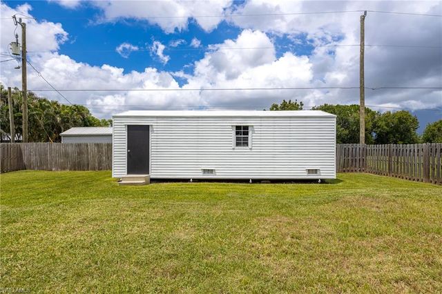 1201 Orange AVE, North Fort Myers, FL 33903