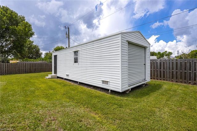 1201 Orange AVE, North Fort Myers, FL 33903