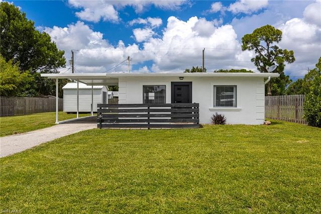 1201 Orange AVE, North Fort Myers, FL 33903