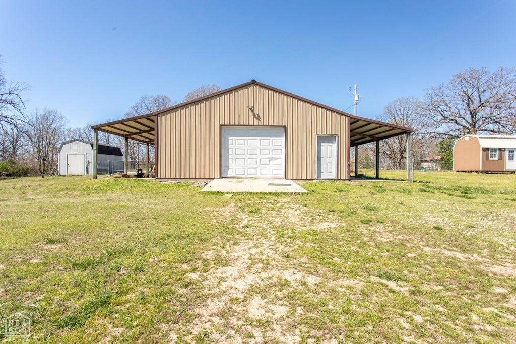 15 Pear Tree Lane, Highland, AR 72542