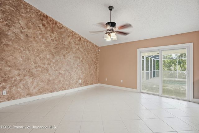 5277 Deltona Boulevard, Spring Hill, FL 34606