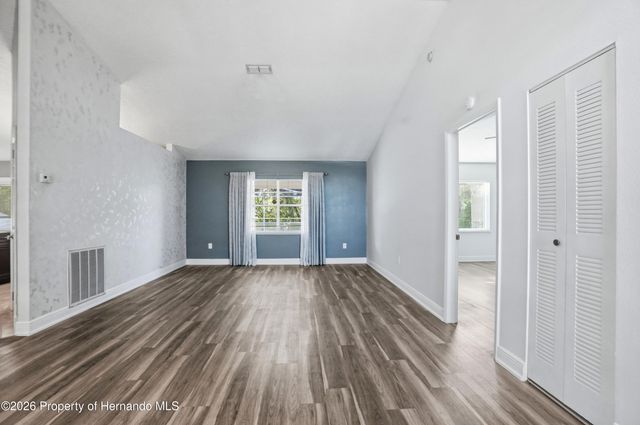 5277 Deltona Boulevard, Spring Hill, FL 34606