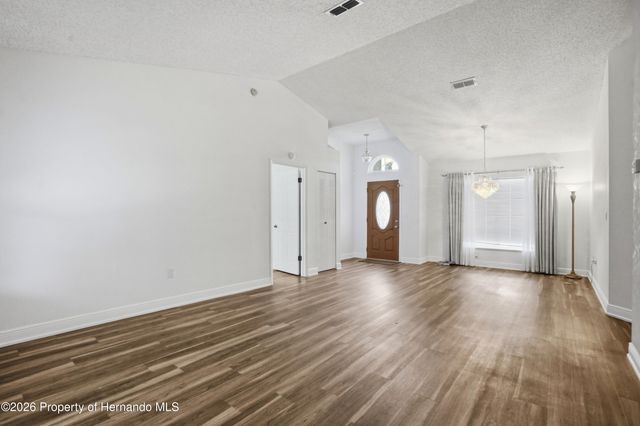 5277 Deltona Boulevard, Spring Hill, FL 34606