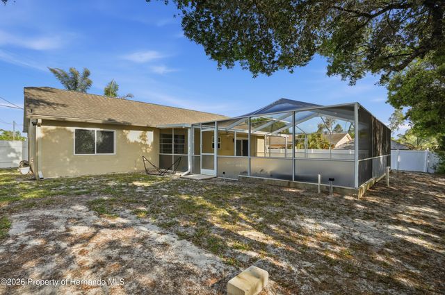 5277 Deltona Boulevard, Spring Hill, FL 34606