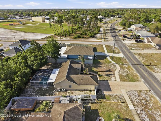 5277 Deltona Boulevard, Spring Hill, FL 34606