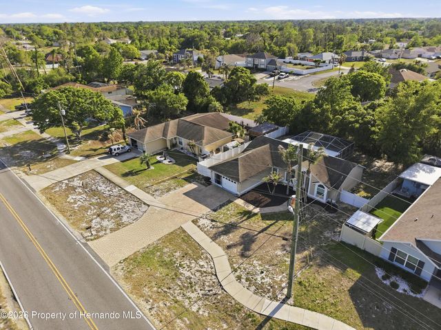 5277 Deltona Boulevard, Spring Hill, FL 34606