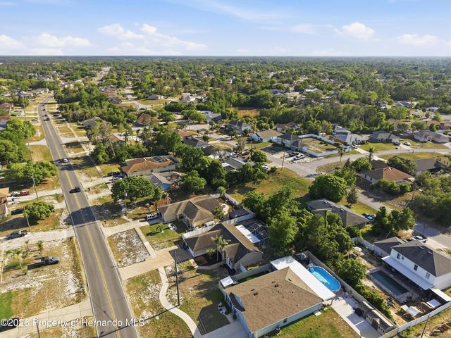 5277 Deltona Boulevard, Spring Hill, FL 34606