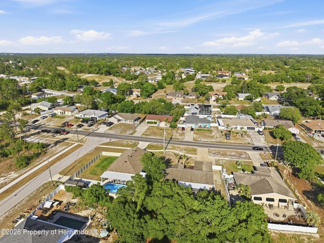 5277 Deltona Boulevard, Spring Hill, FL 34606