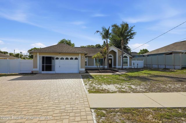 5277 Deltona Boulevard, Spring Hill, FL 34606