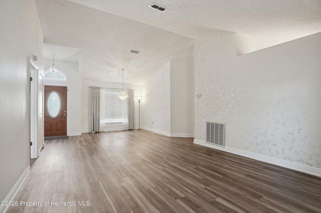 5277 Deltona Boulevard, Spring Hill, FL 34606