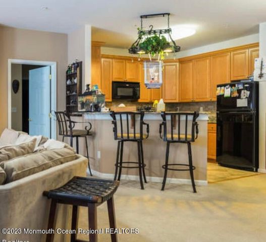 314 Mill Pond Way, Eatontown, NJ 07724
