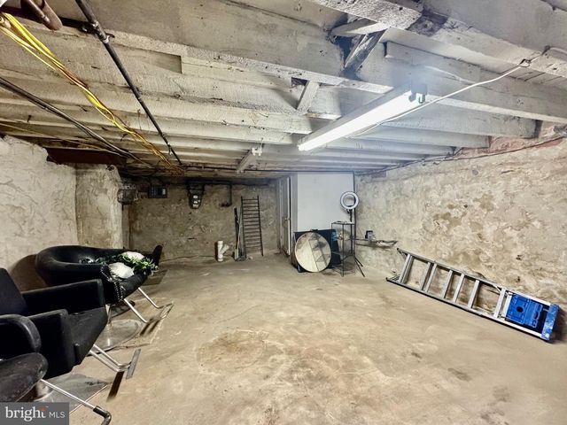 1924 S 4TH ST, Philadelphia, PA 19148