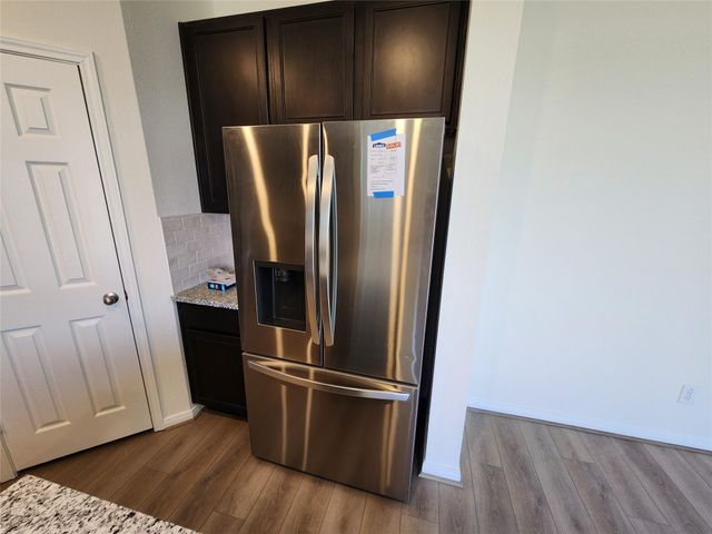 1530 Grand Olympia Drive, Fresno, TX 77459