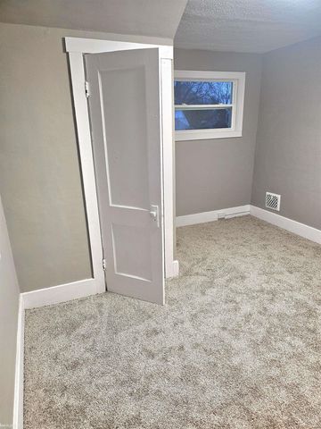 1329 Minnie Street, Port Huron, MI 48060