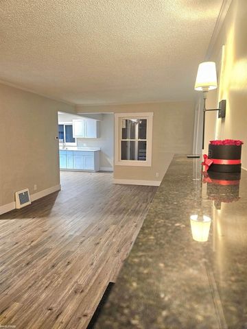 1329 Minnie Street, Port Huron, MI 48060