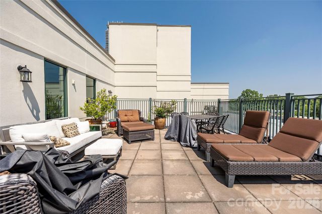 229 N Church Street, Charlotte, NC 28202