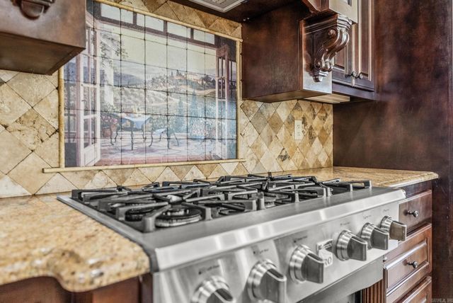 95 River Road Drive West, Mayflower, AR 72106