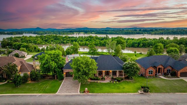 95 River Road Drive West, Mayflower, AR 72106
