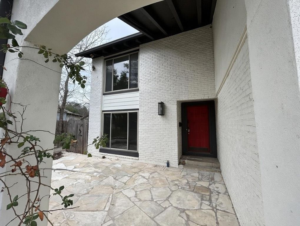 9010 Quail Creek DR, Austin, TX 78758