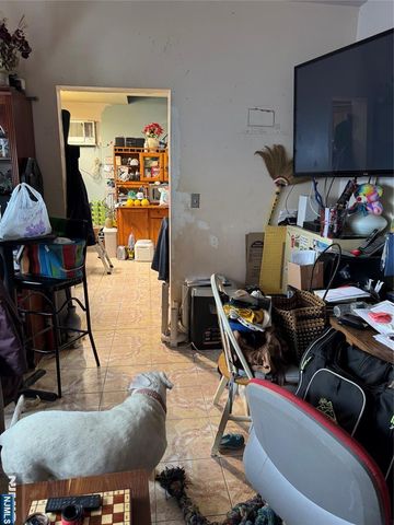 15 E Barbour Street, Haledon, NJ 07508