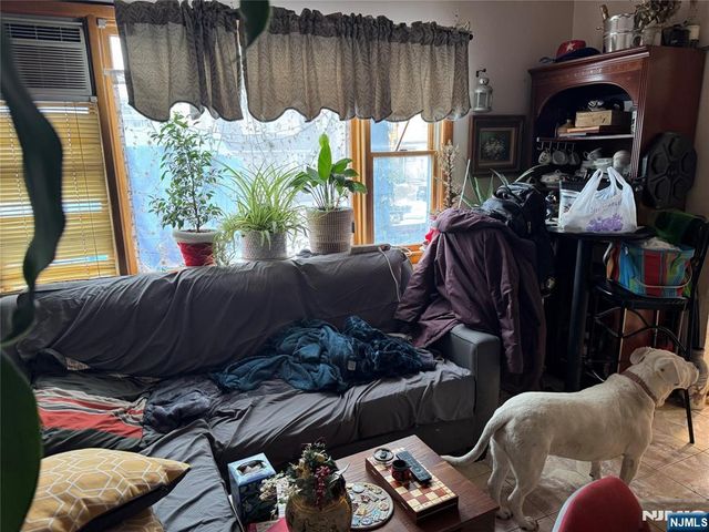 15 E Barbour Street, Haledon, NJ 07508