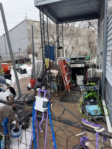 15 E Barbour Street, Haledon, NJ 07508